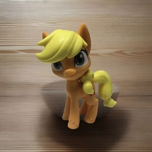 My Little Pony Applejack G4 MLP Mini Figure Toy Orange Hasbro Friendship Magic